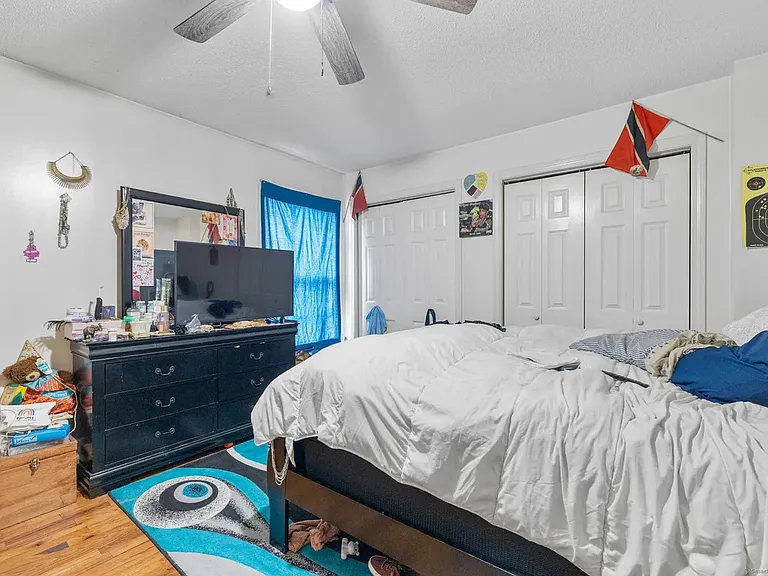24 Florence St #2 — Photo 12