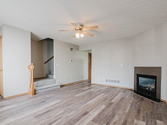 5th image of 23 Fetzer Ct APT 1