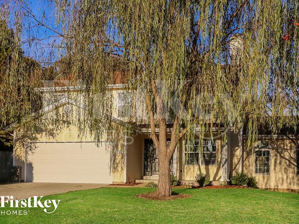 1st image of 994 Sunset Farms Ct