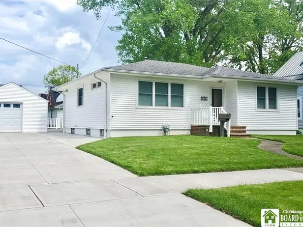 132 S Martin St, Dunkirk, NY 14048