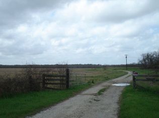 521 Fm Off, Angleton, TX 77515