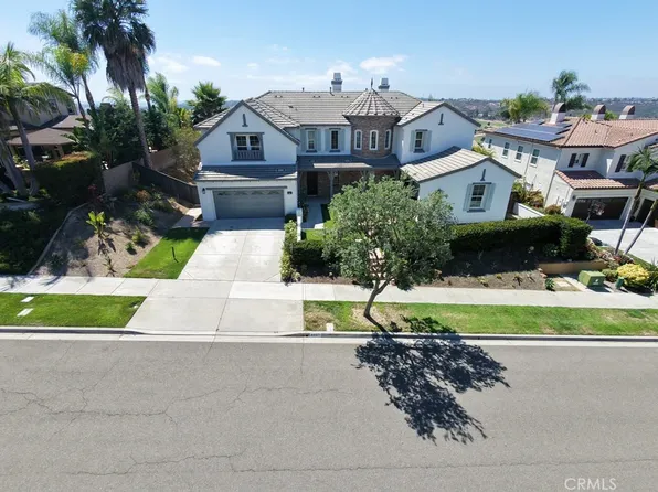 6887 Amber Ln, Carlsbad, CA 92009