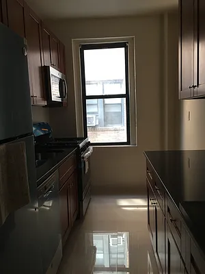 Rented by Peter Meskouris LREB | media 33