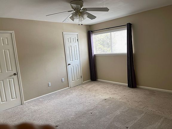 4th image of 10360 Briar Forest Dr