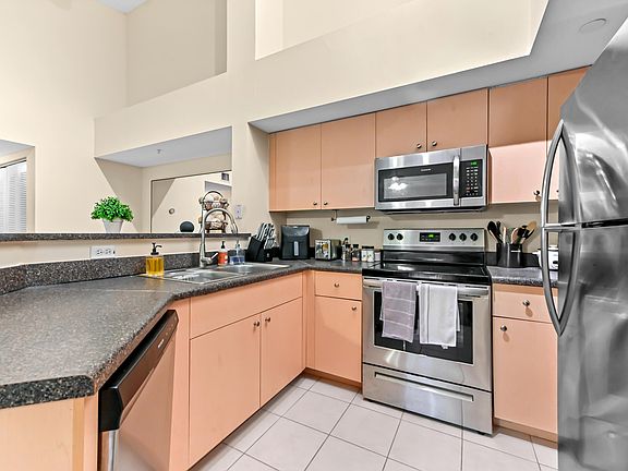 5th image of 4280 San Marino Boulevard #201