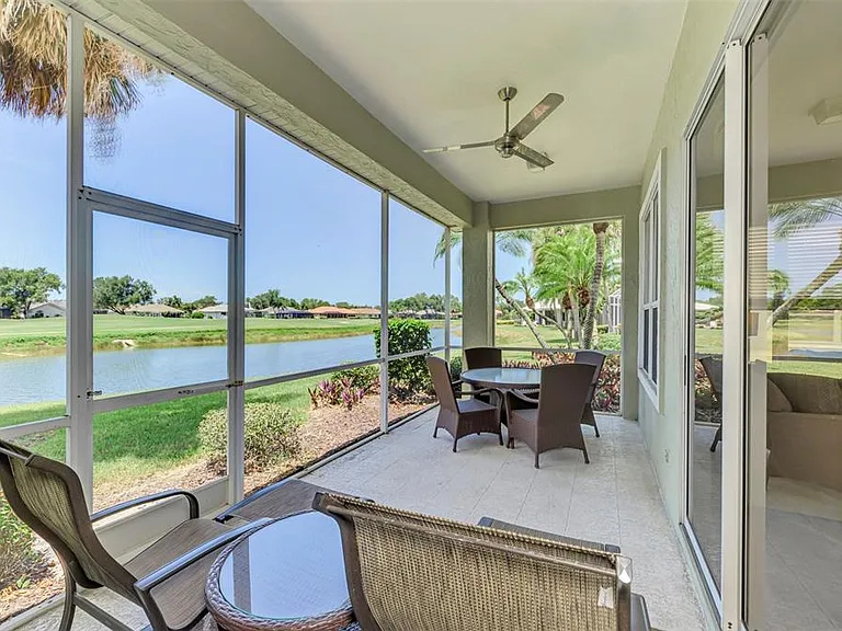 549 Fallbrook Dr — Photo 52