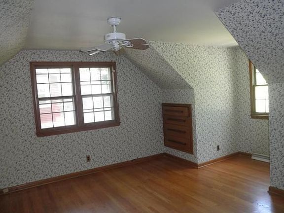 4th image of 1402 S Franklin Dr