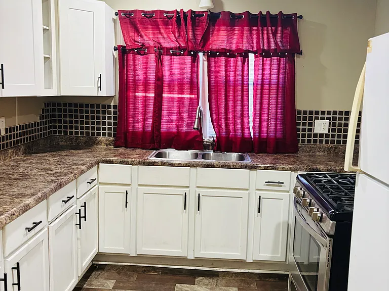 5068 N Hopkins St #5068 — Photo 4