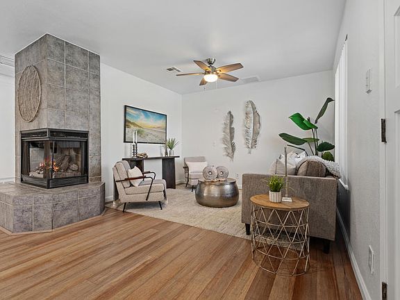 2nd image of 2765 N Cerritos Rd