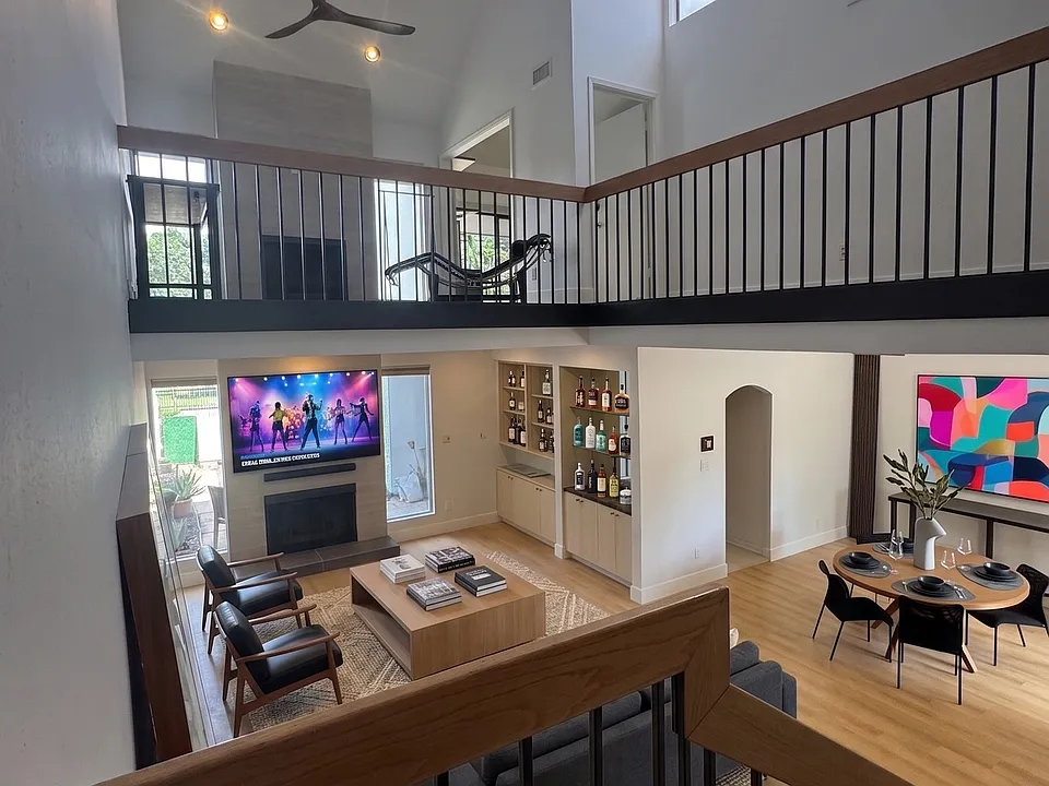 7655 S Braeswood Blvd #8