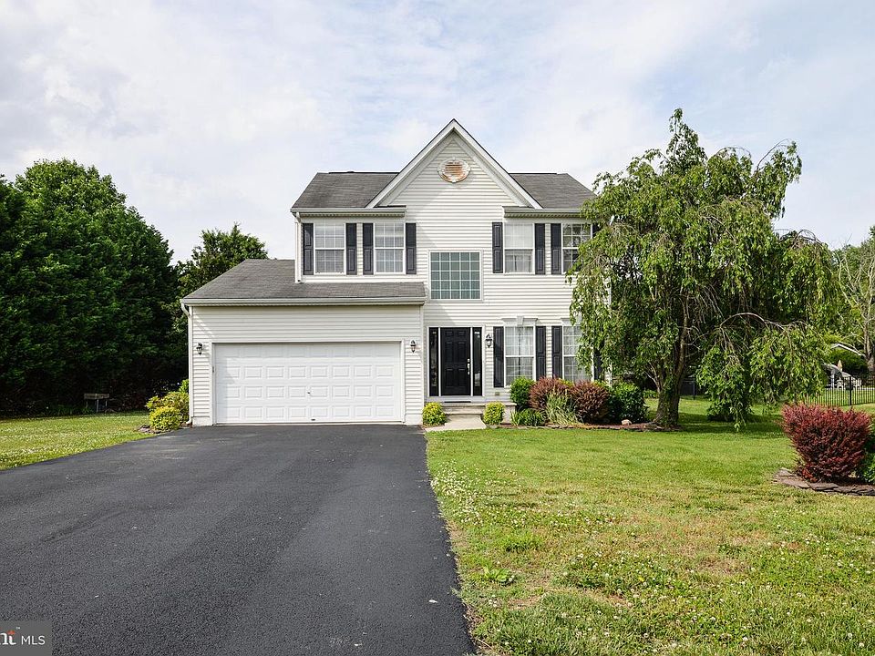 1st image of 89 Lorraine Dr