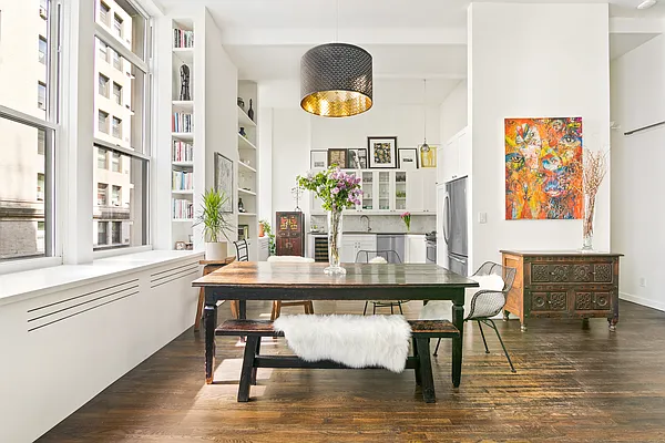 Sold by Compass | media 10