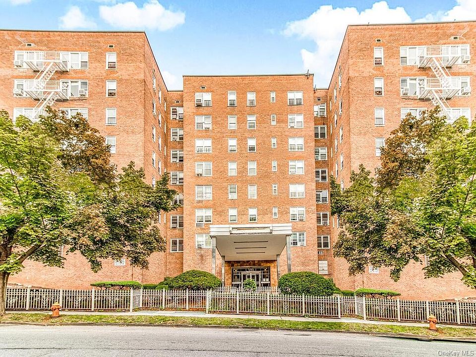 1st image of 300 N Broadway APT 4H