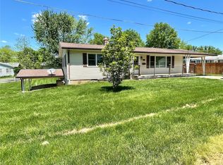 219 E South St, Bowling Green, MO 63334