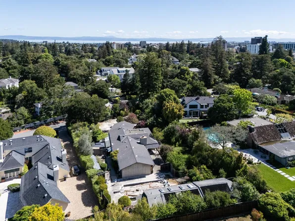 135 Stonehedge Rd, Hillsborough, CA 94010
