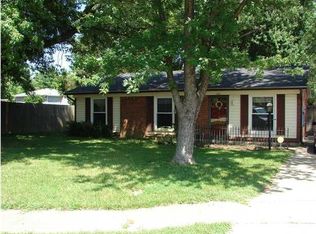 6801 Blackhorse Dr, Louisville, KY 40291