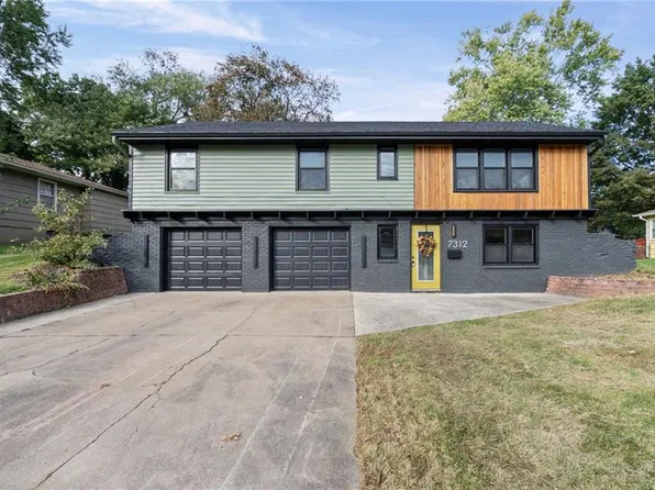 7312 Hedges Ave, Raytown, MO 64133