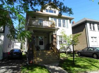 1320 Wayburn St, Grosse Pointe, MI 48230