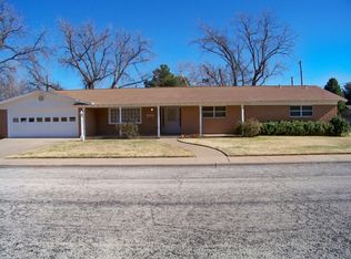 900 NW 12th St, Andrews, TX 79714