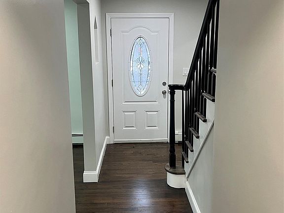 4th image of 240 Woodfield Road