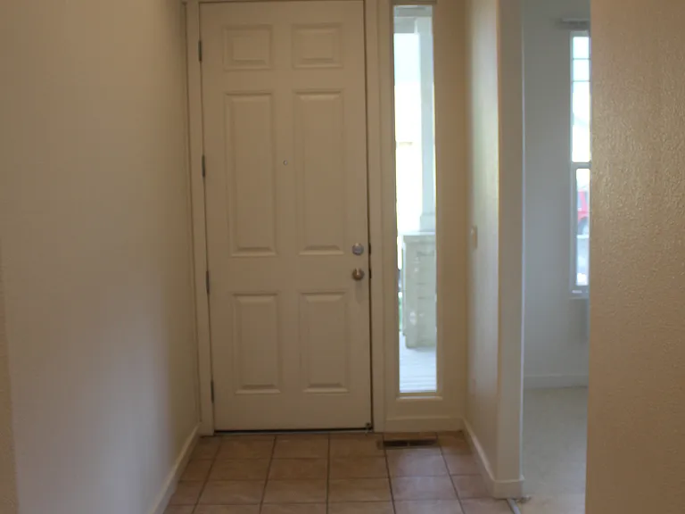 1210 Turnberry Dr — Photo 10