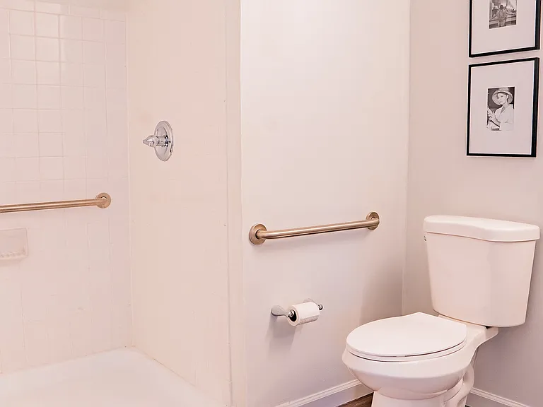 Apartments at Urbana — Photo 9
