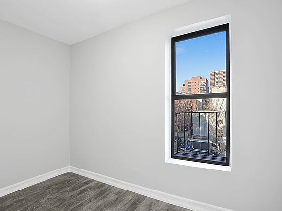 5th image of 2371 2nd Ave APT 14
