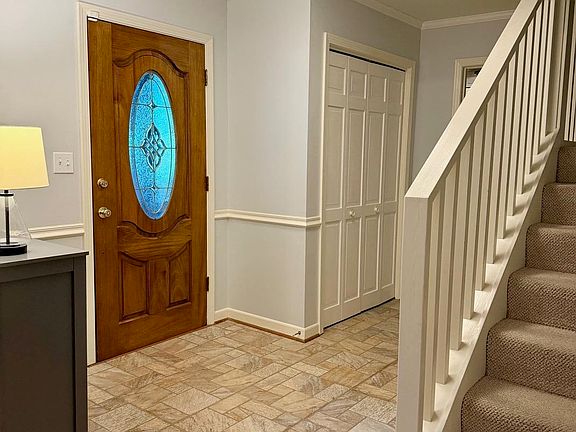 2nd image of 211 Pebble Creek Dr