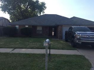 3601 Shannon Dr, Moore, OK 73160
