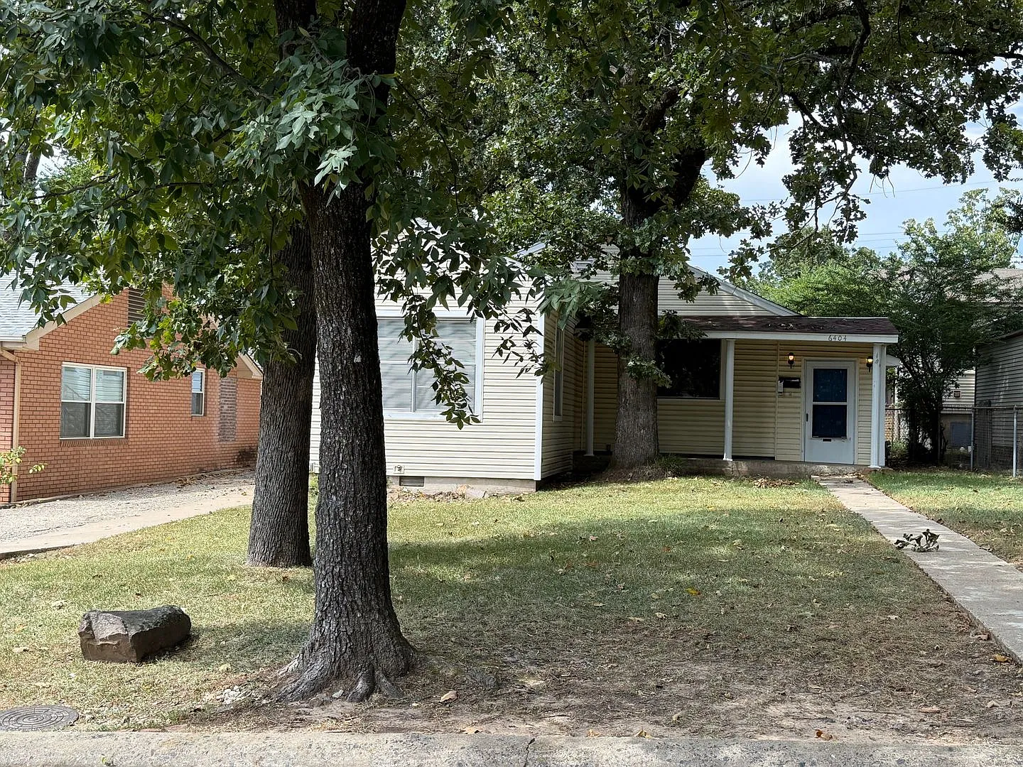 6404 Longwood Rd., Cammack Village AR 72207 - Rare find 3br 1ba rental just a few blocks from Kav... — Photo 1