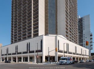 150 Park St W #1209, Windsor, ON N9A 7A2