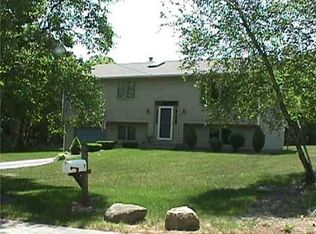 7 Turcotte St, Coventry, RI 02816