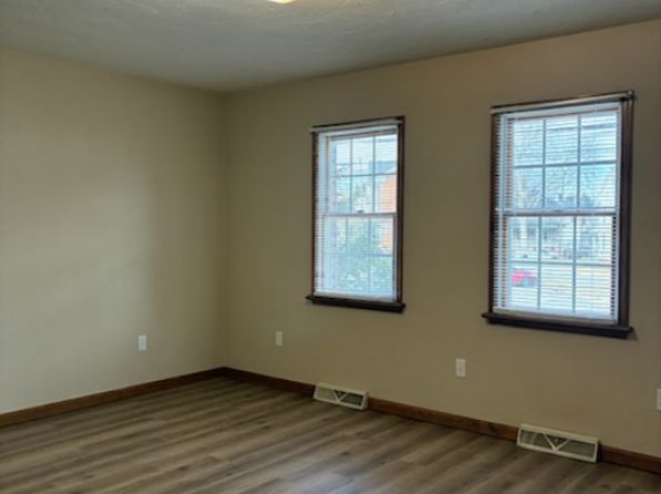 9 Ridge Ave