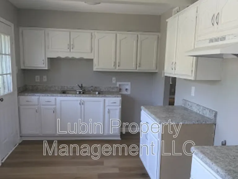 2202 Cassie Ave — Photo 6