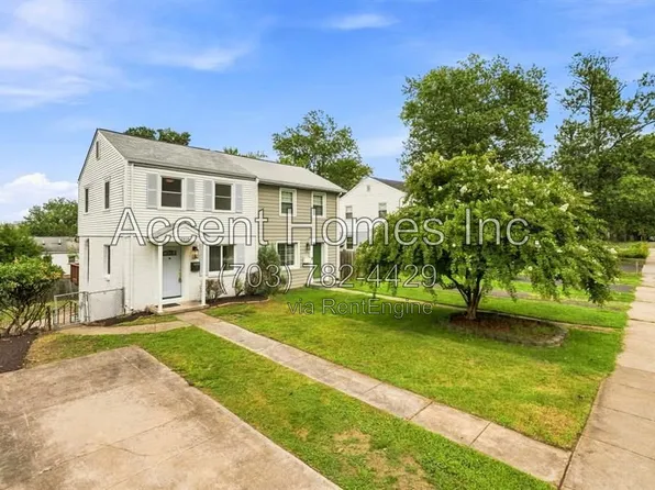 2310 Riverview Ter, Alexandria, VA 22303
