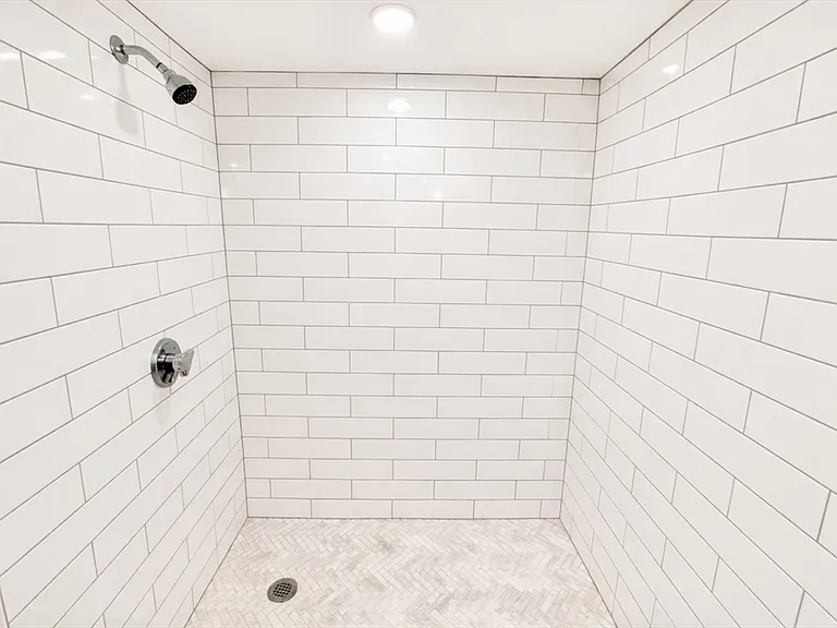 35 Foster St #A — Photo 14