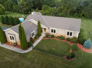 506 Wildwood Rdg, Colgate, WI 53017