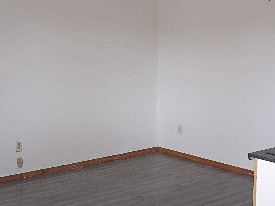 1st image of 1411 Laurel St #11596333