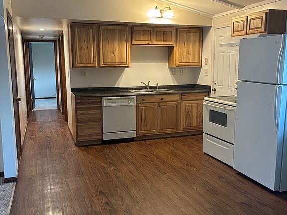 3rd image of 4037 Fahrenkamp Ave