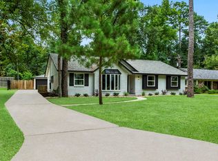 566 Beauregard Dr, Conroe, TX 77302