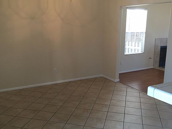 5th image of 1186 Winnipeg Ct