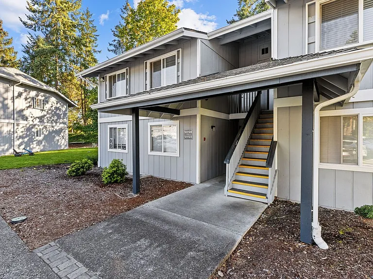 Evergreen Park Apartments in Olympia! — Photo 56