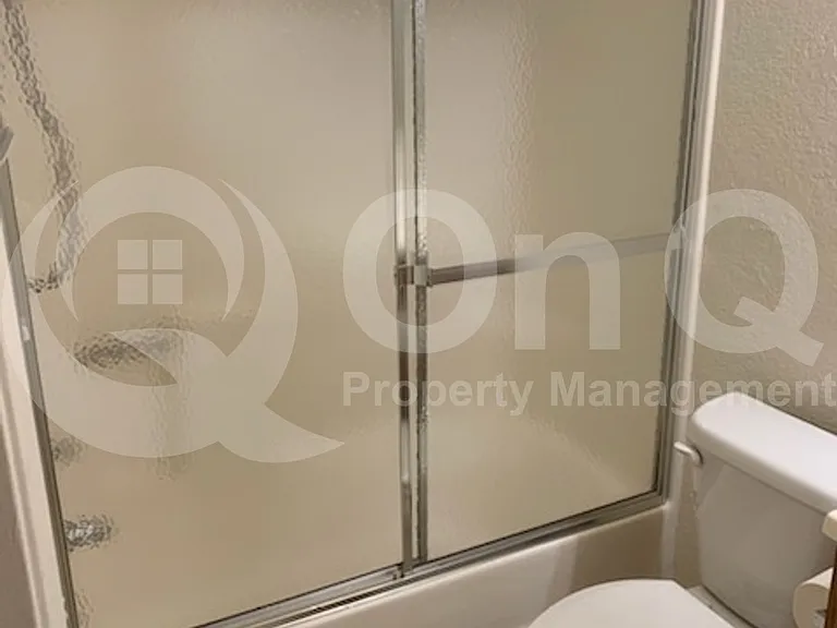 420 W Yukon Dr #1 — Photo 2