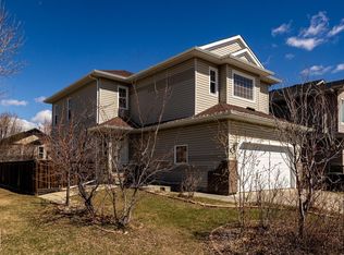 55 Lamplight Cv, Spruce Grove, AB T7X 4R2