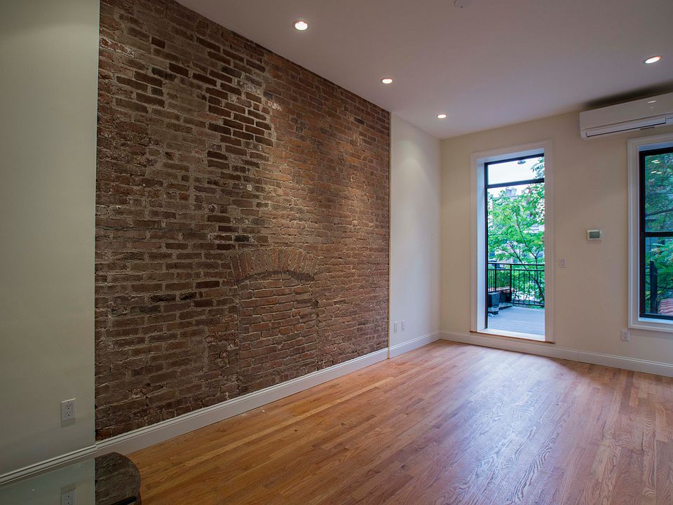 1st image of 330 W 86th St APT 10