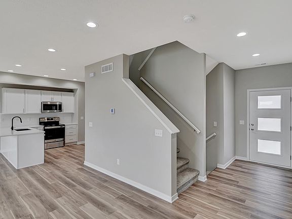 3rd image of 1621 NW 51st St
