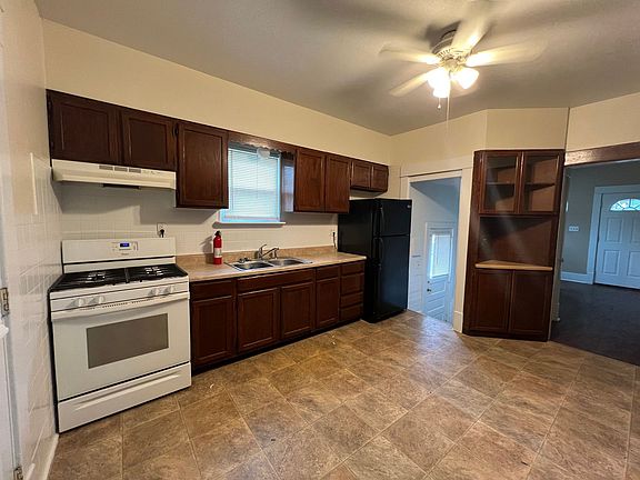3rd image of 19 Stambaugh St