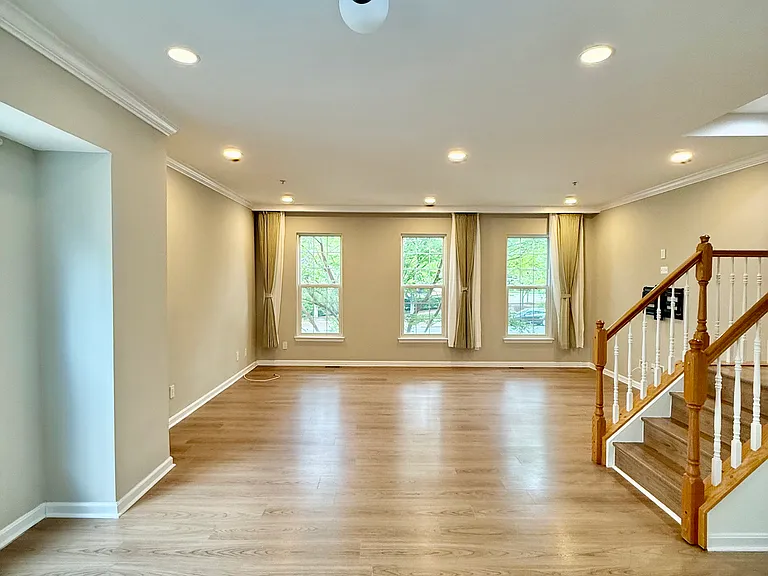 9730 Washingtonian Blvd — Photo 15