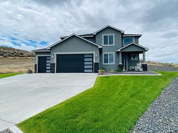 1111 Chinook Dr, Richland, WA 99352