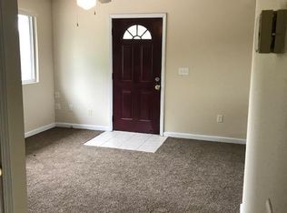 301 N Greenbriar Rd APT 1, Carterville, IL 62918